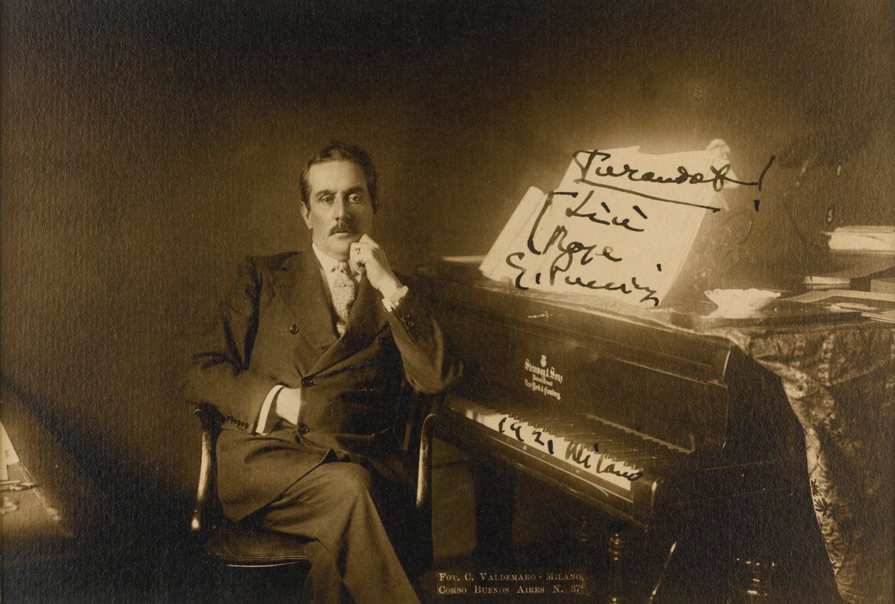 صورة للملحن جياكومو بوتشيني (1858-1924) بواسطة مجهول مجهول