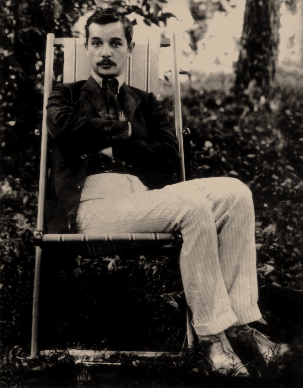 ساشا تشيرني - صورة للشاعر ساشا كورني (1880-1932) ، مجهول. تصوير بواسطة مجهول مجهول