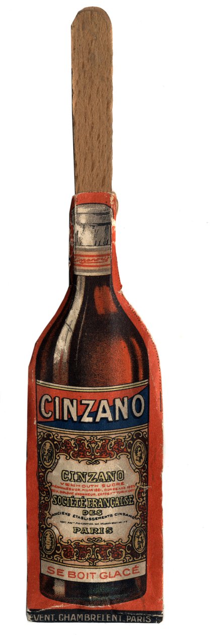 مروحة إعلانية صغيرة ، الهدف مستمد من الترويج للعلامة التجارية Vermouth Cinzano ، نبيذ فاتح للشهية الإيطالي. مجموعة خاصة لاول مرة في القرن العشرين بواسطة مجهول مجهول