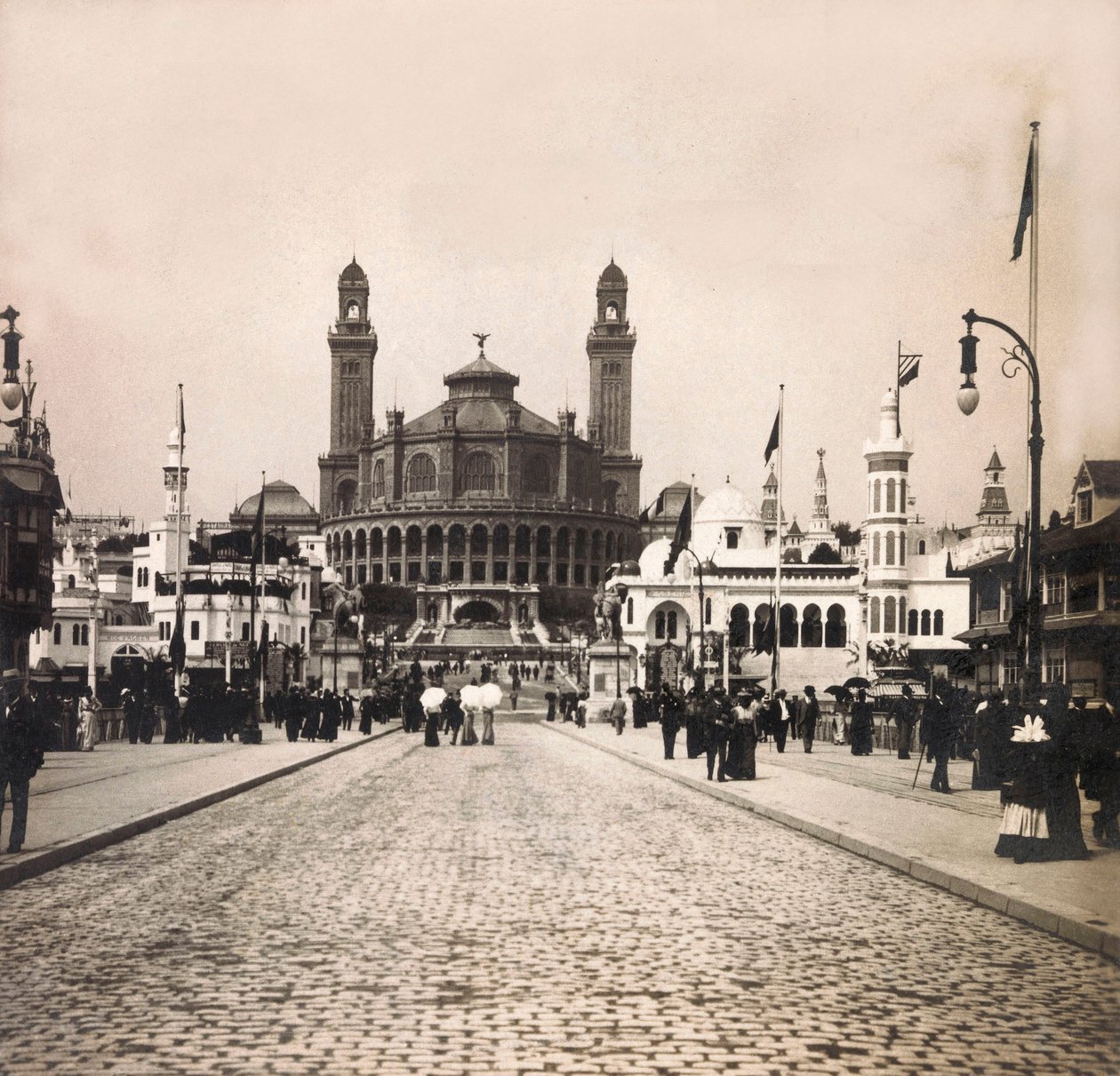 المعرض العالمي لعام 1900 - المعرض العالمي لعام 1900 في باريس: Le Trocadero - مجموعة خاصة بواسطة مجهول مجهول