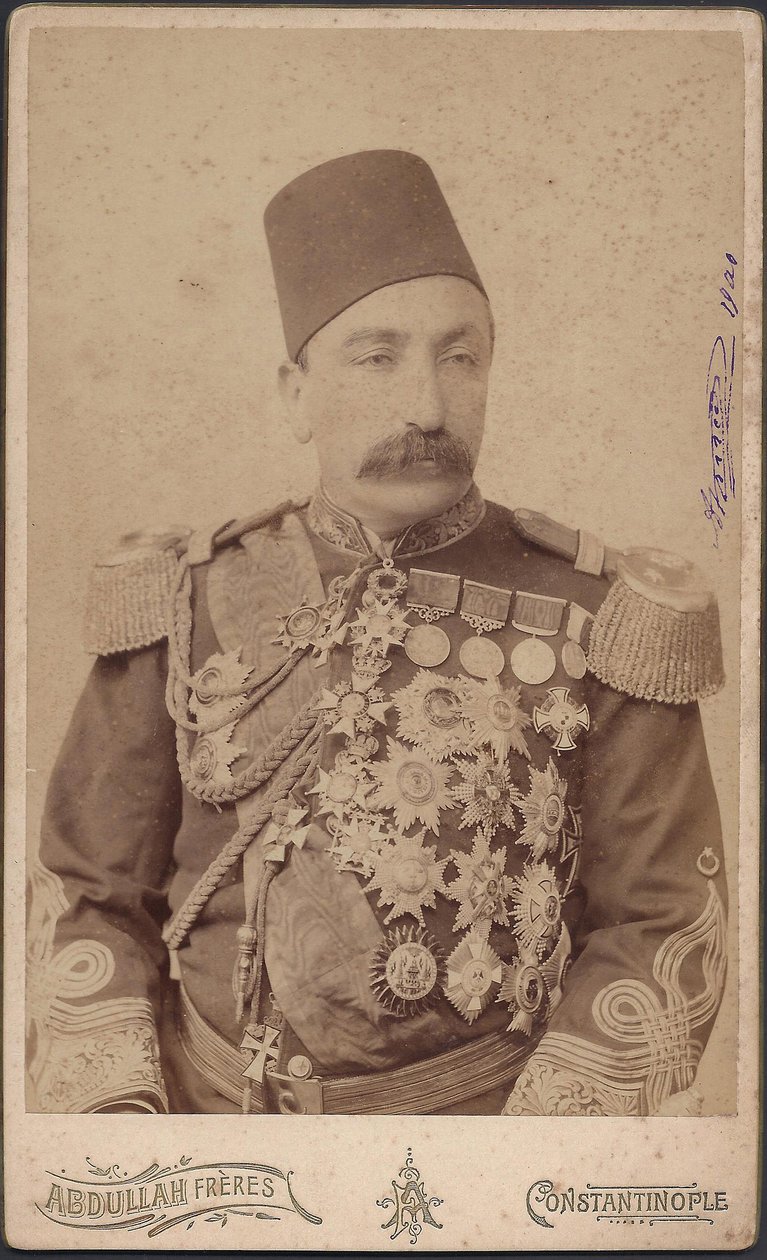 portrait du sultan Abdulhamid II (Abd ul Hamid, Abd-ul-Hamid, Abdulhemit, Abdul Hamid, Abdul-Hamid, Abd al Hamid, Abd al-Hamid) (1842-1918) - Sultan Abduelhamid II (1842-1918), Emperor of the Ottomans, Caliph of the Faithful, Anonymous. Photograph بواسطة مجهول مجهول