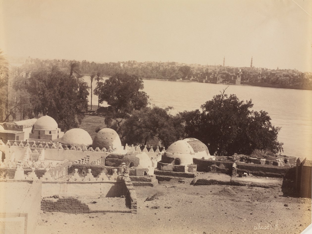 أسيوط ، منظر من الجبل ، ج. 1870 - 1880. بواسطة أنطونيو بيتو