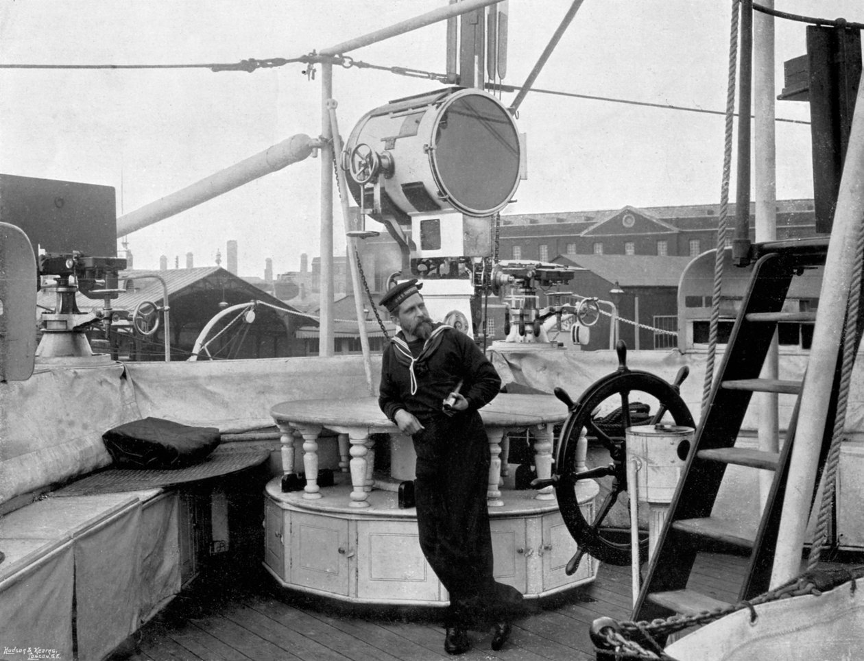صورة فوتوغرافية على متن HMS Imperieuse ، 1896 بواسطة آرثر دبنهام
