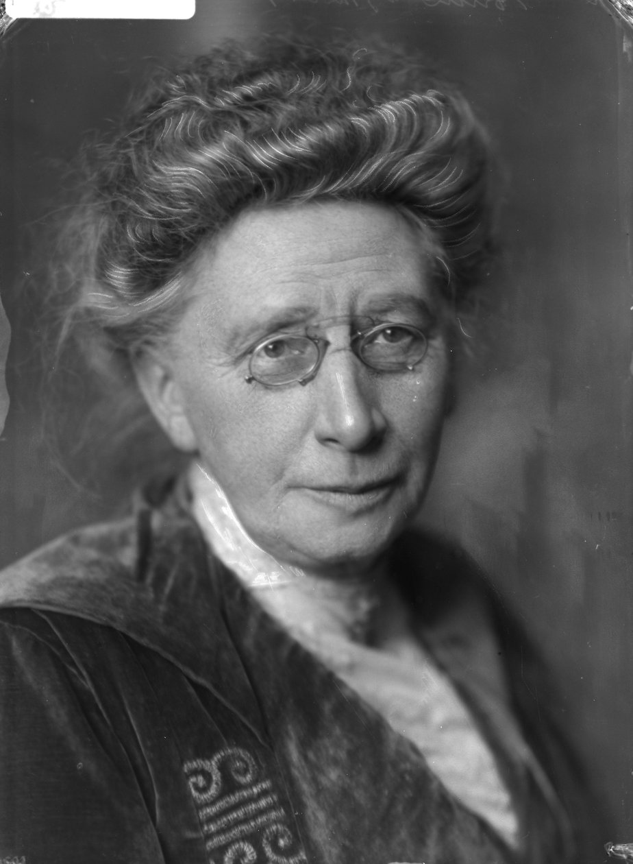 وصف صورة لكاتارينا فان رين (1858-1940) بواسطة يعقوب ميركلباخ