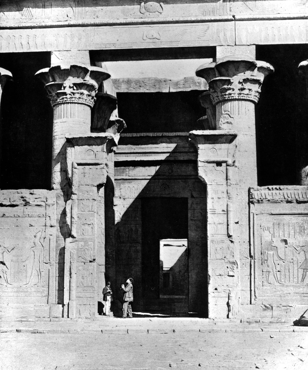 معبد إدفو ، مصر ، 1893 بواسطة أوغست إدوارد مارييت