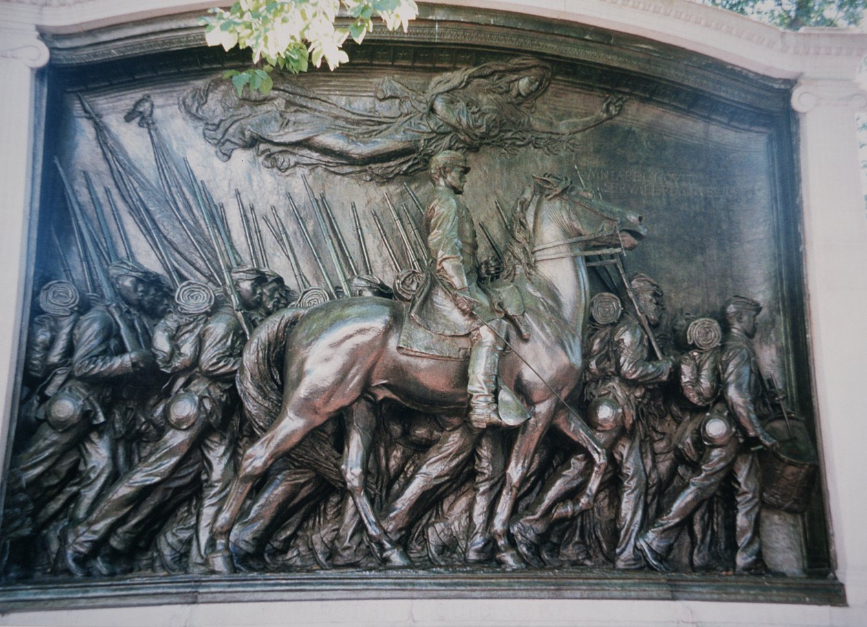 The Robert Gould Shaw (1837-63) Memorial to the African-American 54th Massachusetts Regiment بواسطة أوغسطس سانت جاودينز