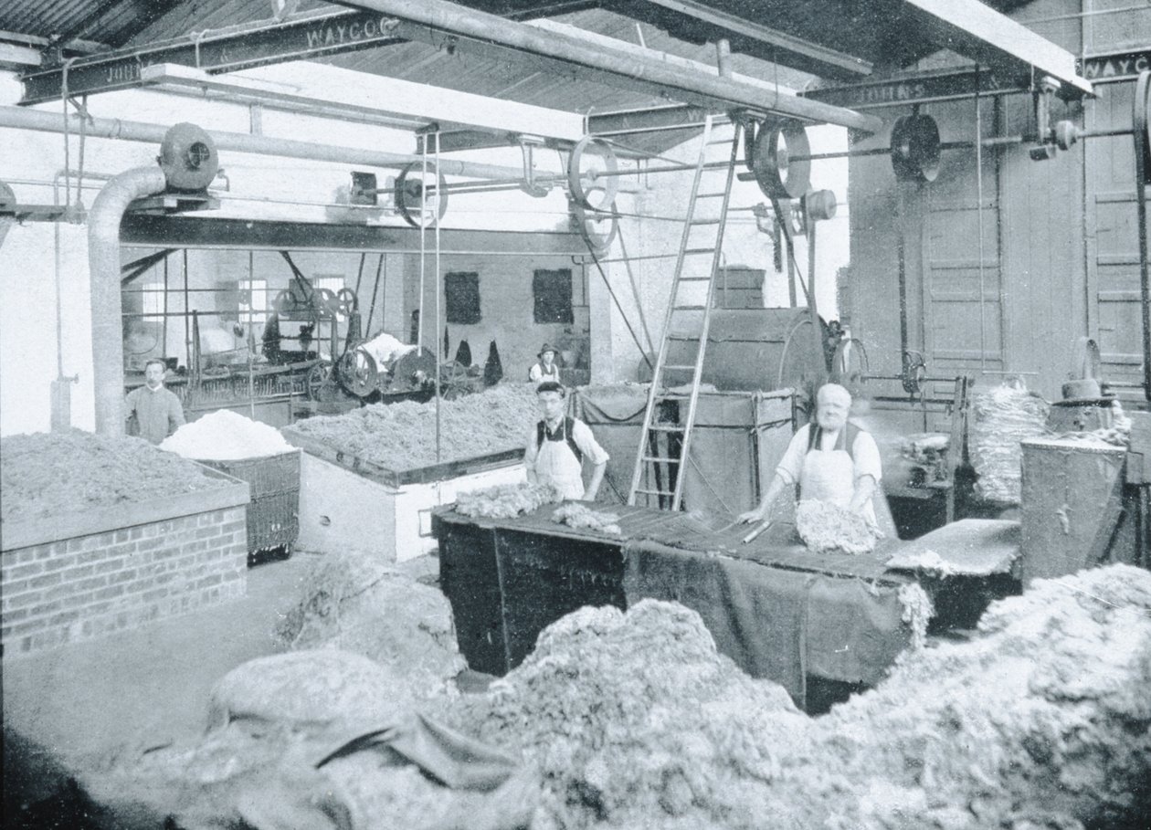 الجزء الداخلي من Hat Mill ، Victoria ، c.1900 ، من "تحت الصليب الجنوبي - لمحات من أستراليا" ، نُشر عام 1908 بواسطة مصور استرالي
