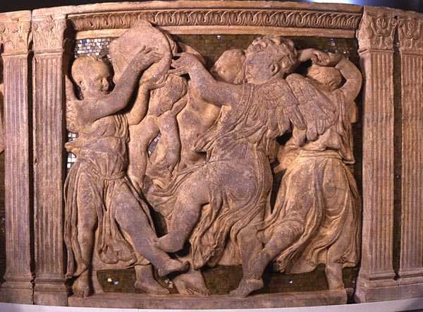 لوحة ما بعد الترميم رقم III من المنبر الخارجي لكاتدرائية براتو بواسطة B. di Donatello و Michelozzo