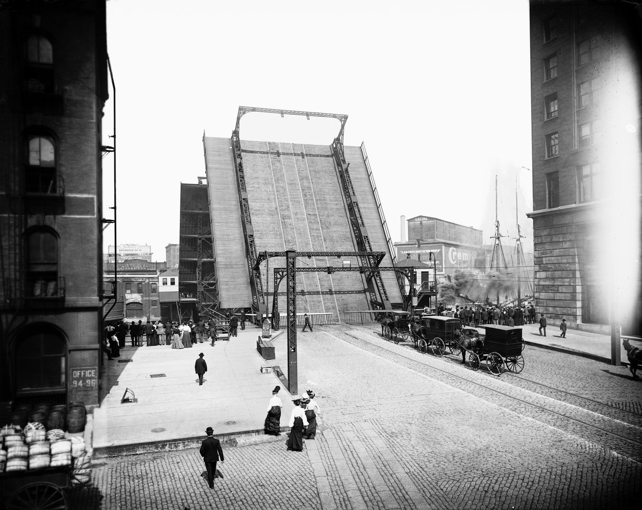 State Street Bridge ، شيكاغو ، إلينوي ، الولايات المتحدة الأمريكية ، حوالي 1905 (صورة بالأبيض والأسود) بواسطة بارنز وكروسبي