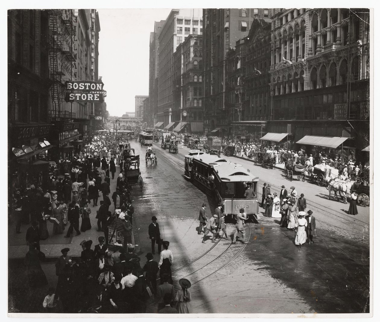 شارع ستيت ستريت ، شيكاغو ، إلينوي ، الولايات المتحدة الأمريكية ، حوالي 1905 (صورة بالأبيض والأسود) بواسطة بارنز وكروسبي