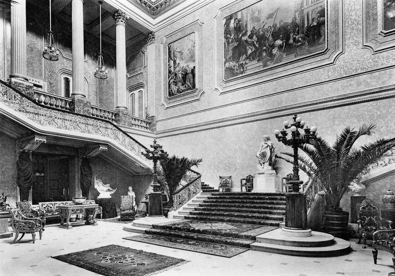 القاعة الكبرى ، ستافورد هاوس ، 1908. بواسطة بيدفورد لومير وشركاه