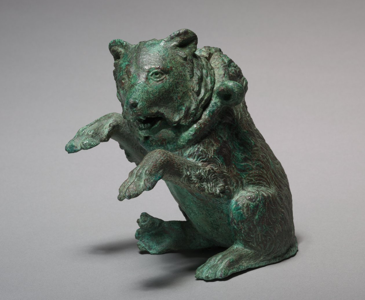 Oil ampulla in the form of a dancing bear, 3rd century (bronze) بواسطة جان كورنيليس وودانوس