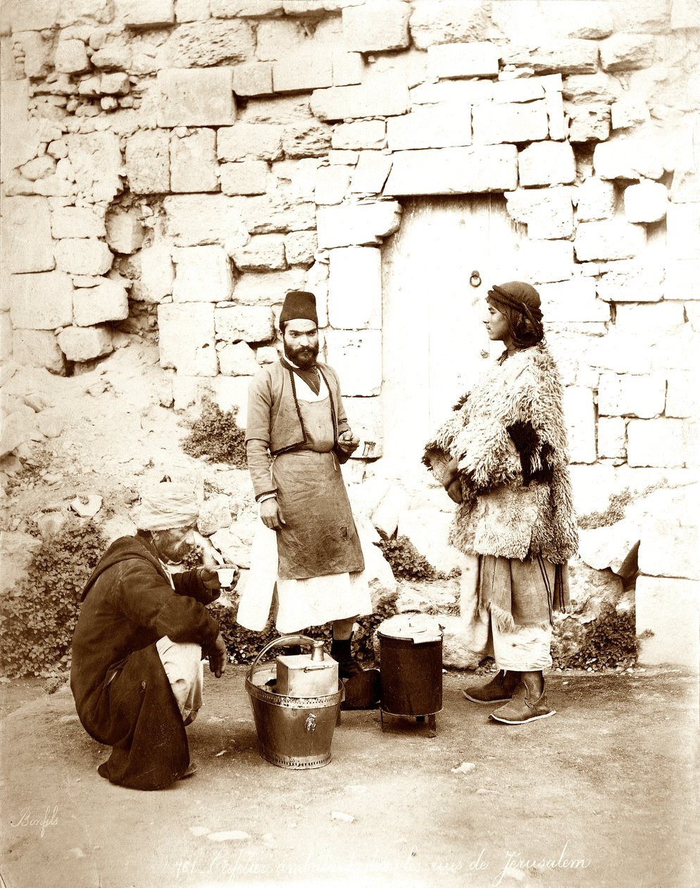 بائع القهوة في القدس ، c.1867-81 بواسطة استوديو Bonfil