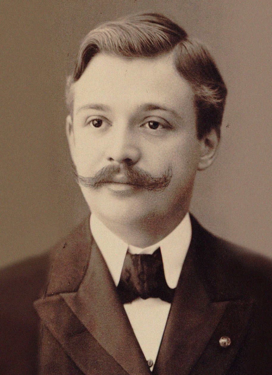 صورة لعازف الكمان والملحن هنري مارتو 1874-1934. بواسطة فروتسواف. استوديو الصور ن. راشكوف