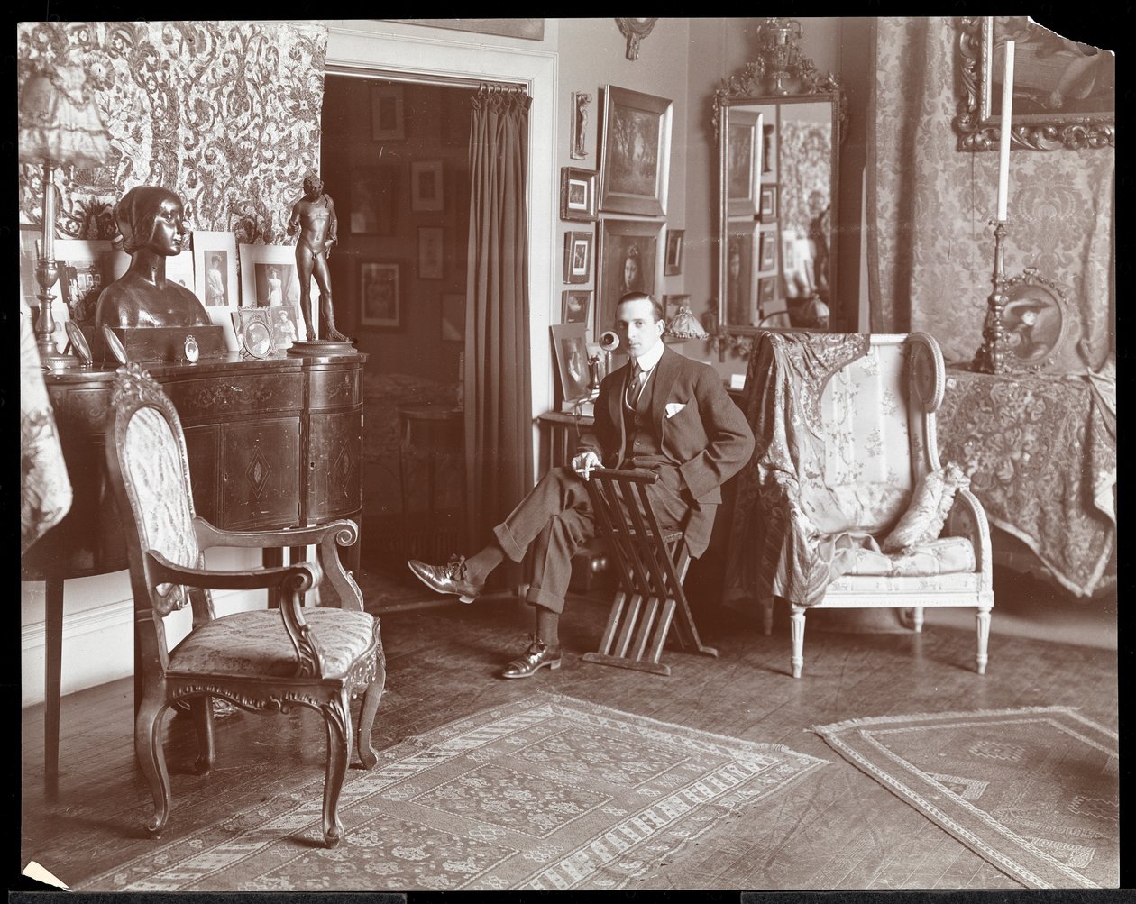 مالكولم شتراوس في مرسمه في نيويورك ، c.1895 (طباعة الجيلاتين الفضي) بواسطة شركة بايرون