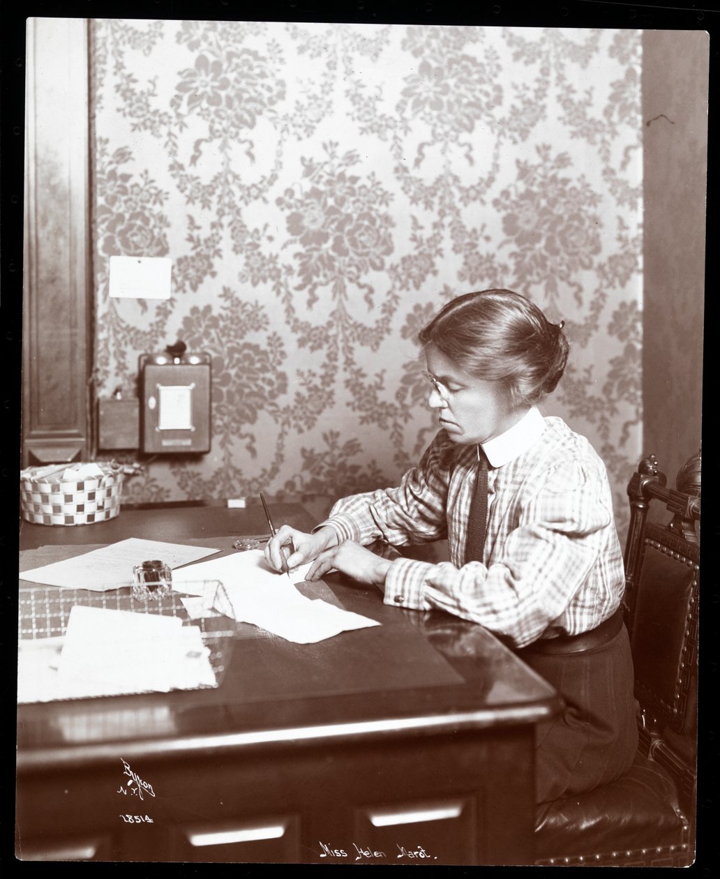 Miss Helen Marot، 1904 (طباعة الجيلاتين الفضي) بواسطة شركة بايرون