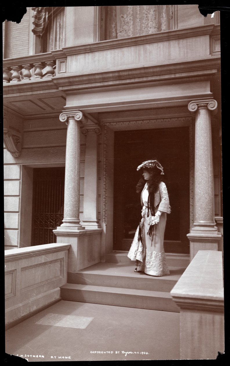 فرجينيا هاريد (السيدة EH Sothern، 1st) c.1902 (طباعة الجيلاتين الفضي) بواسطة شركة بايرون