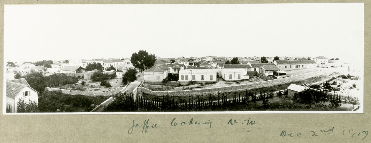 يافا تطل على الشمال الغربي ، 2 ديسمبر 1917 بواسطة كابتن. آرثر رودس