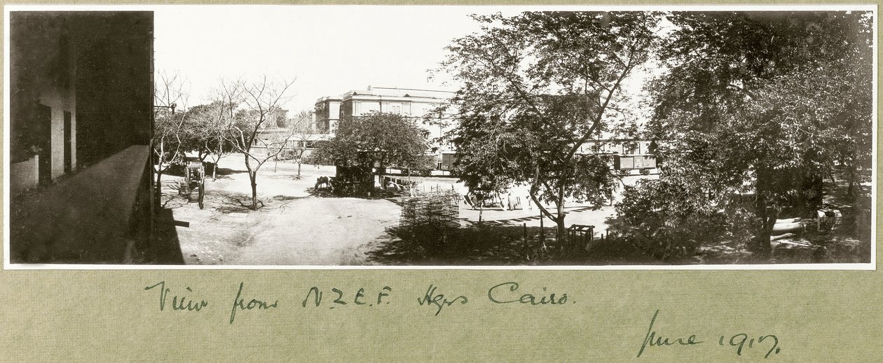 منظر من مقر NZMFA ، القاهرة ، يونيو 1917 بواسطة كابتن. آرثر رودس