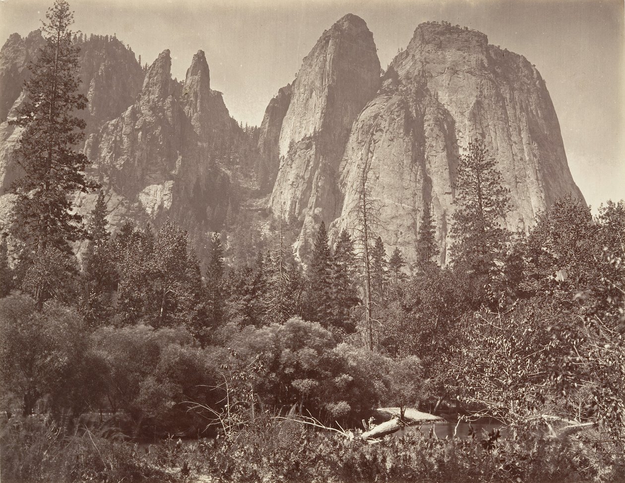 صخور الكاتدرائية وأبراج ، كاليفورنيا. 1872 ، طبع كاليفورنيا. 1876. بواسطة كارلتون إي واتكينز.