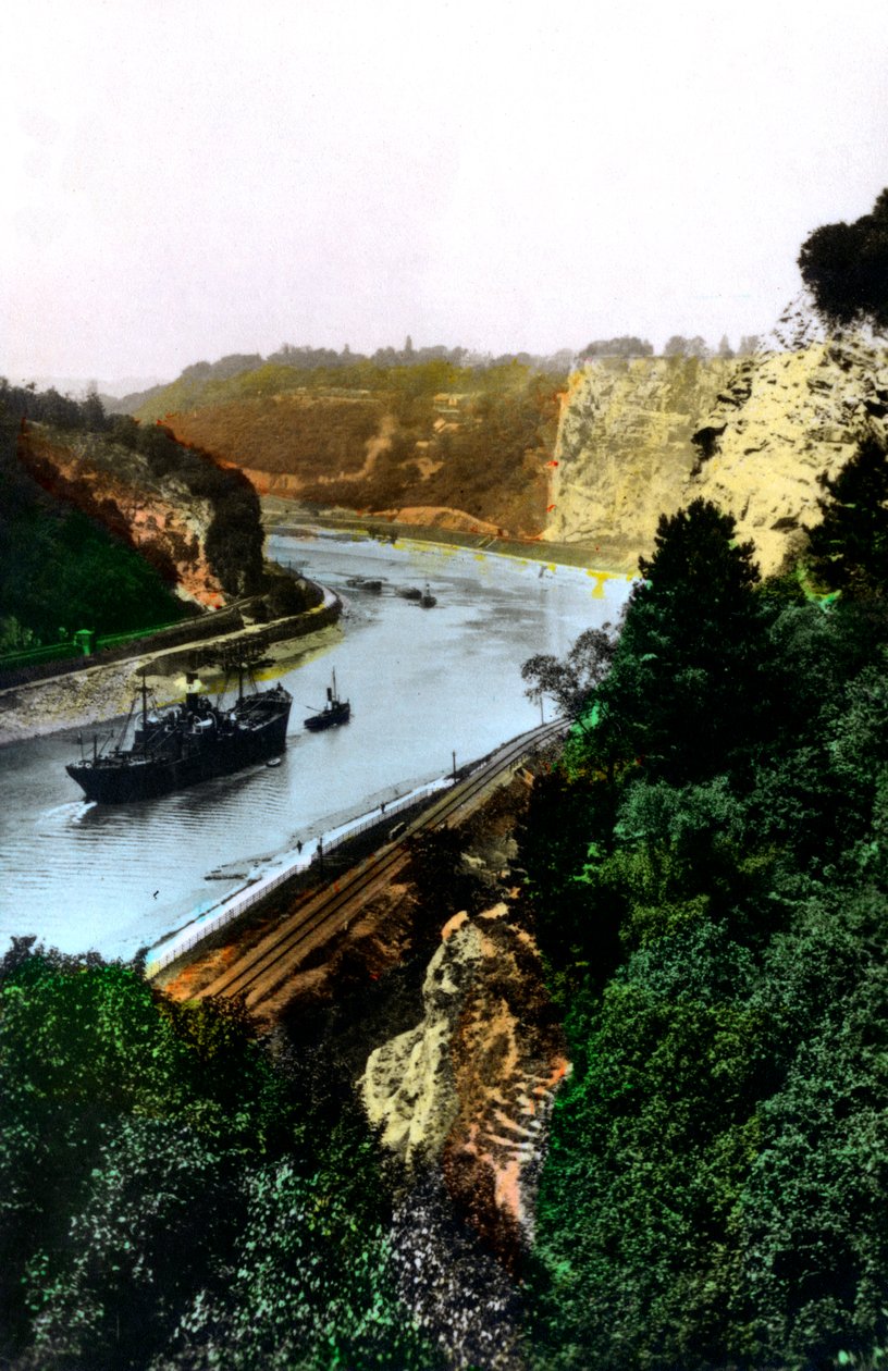 آفون جورج ، بريستول ، 1926. بواسطة Cavenders Ltd