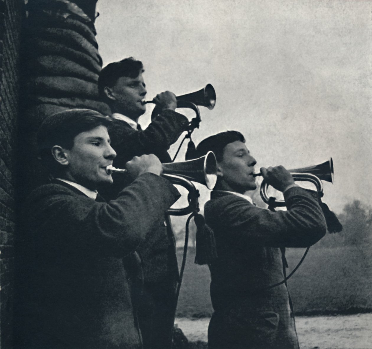 باب الطهي ، 1941 بواسطة سيسيل بيتون
