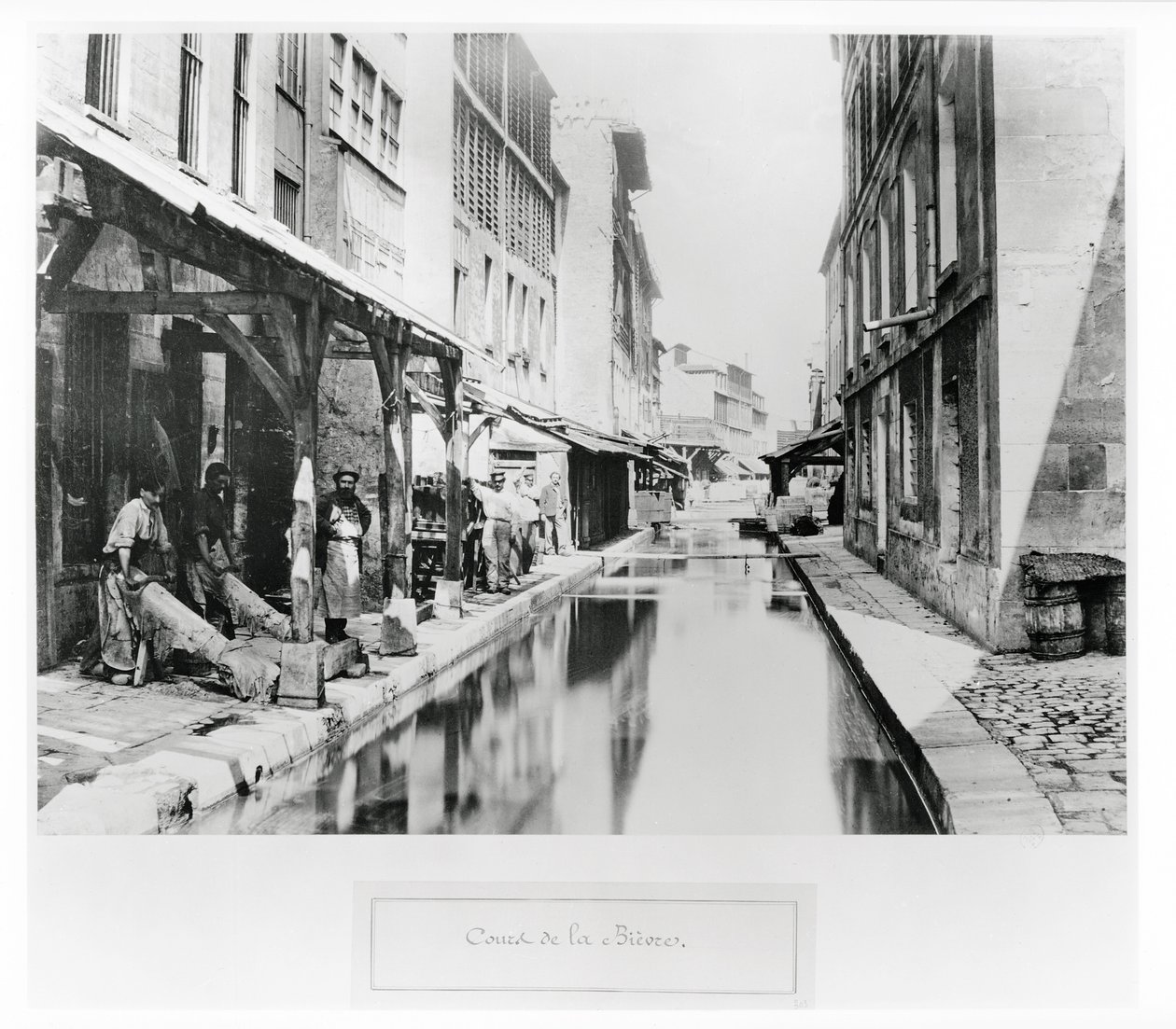 دورة Bievre في باريس مع المدابغ ، 1858-1878 بواسطة تشارلز مارفيل