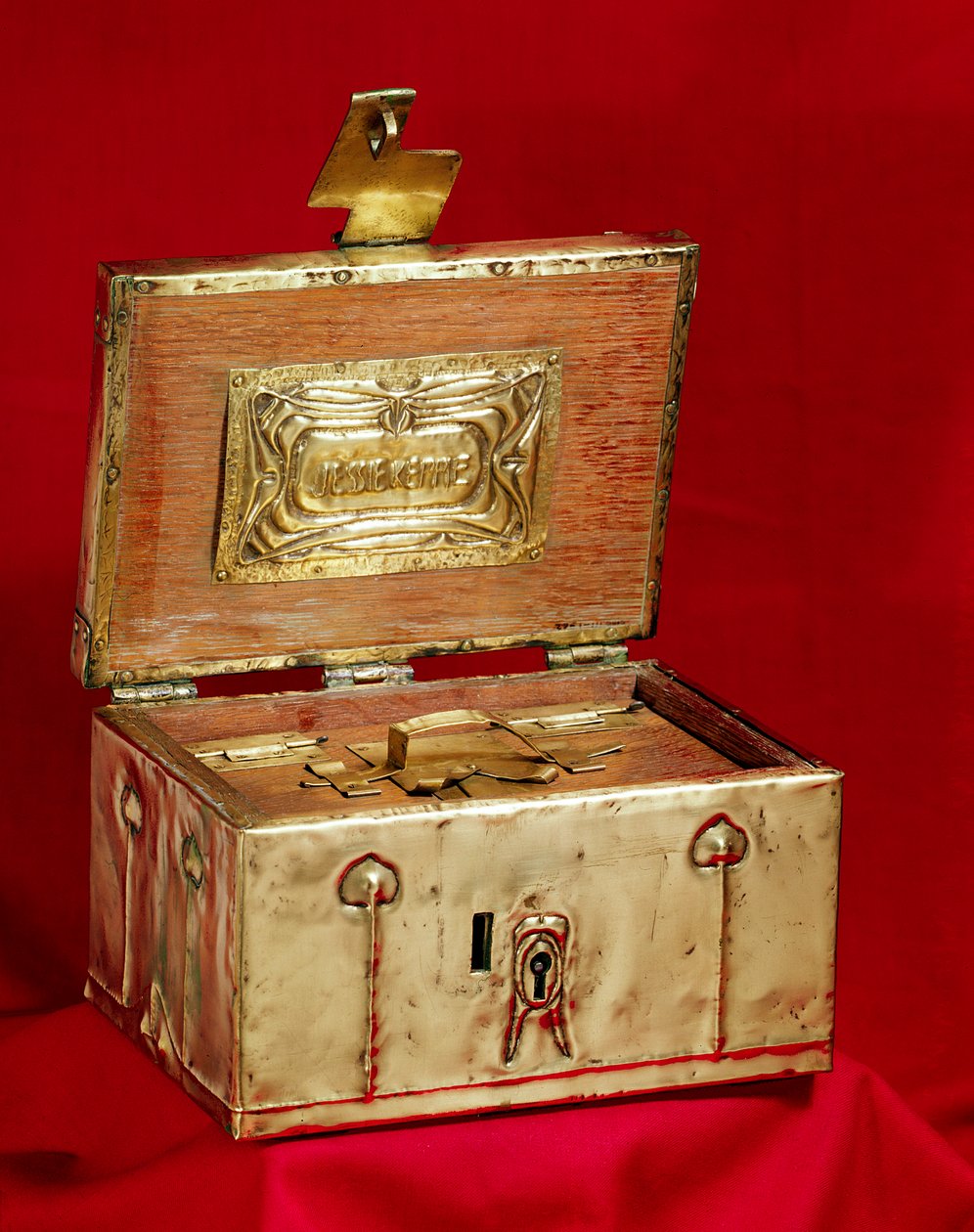 صندوق الجواهر ، c.1900 (معدن) بواسطة تشارلز ريني ماكينتوش