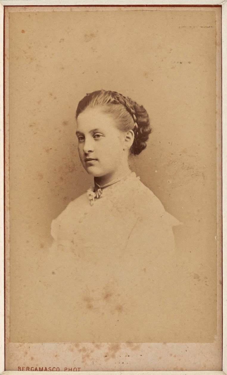 أولغا كونستانتينوفنا دي روسي - صورة لدوقة روسيا الكبرى أولغا كونستانتينوفنا (1851-1926) بقلم بيرجاماسكو، تشارلز (كارل) (1830-1896). تصوير بواسطة تشارلز برجاماسكو