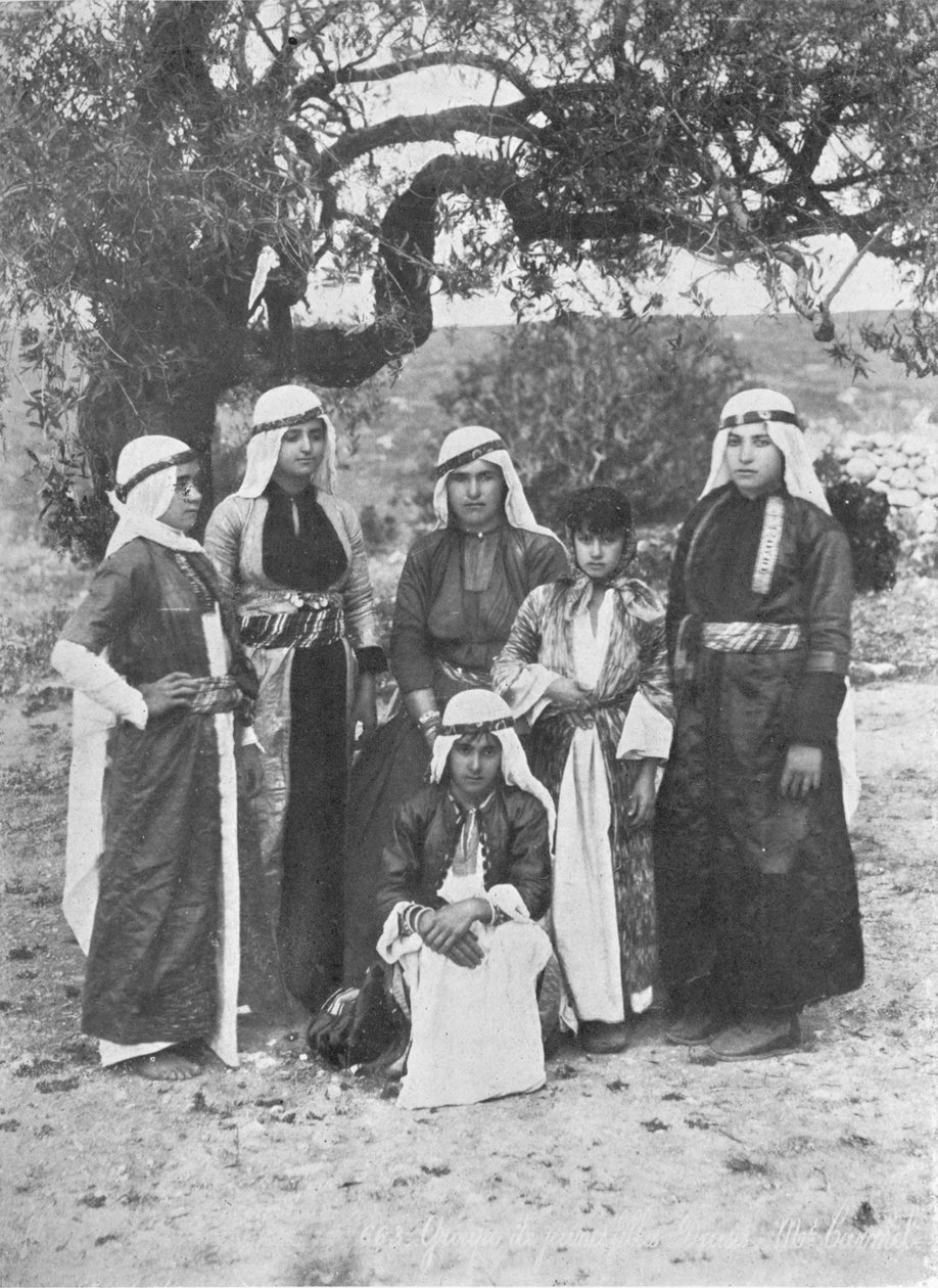 مجموعة السيدات الدروز ، ج 1913 بواسطة Charles JS Makin