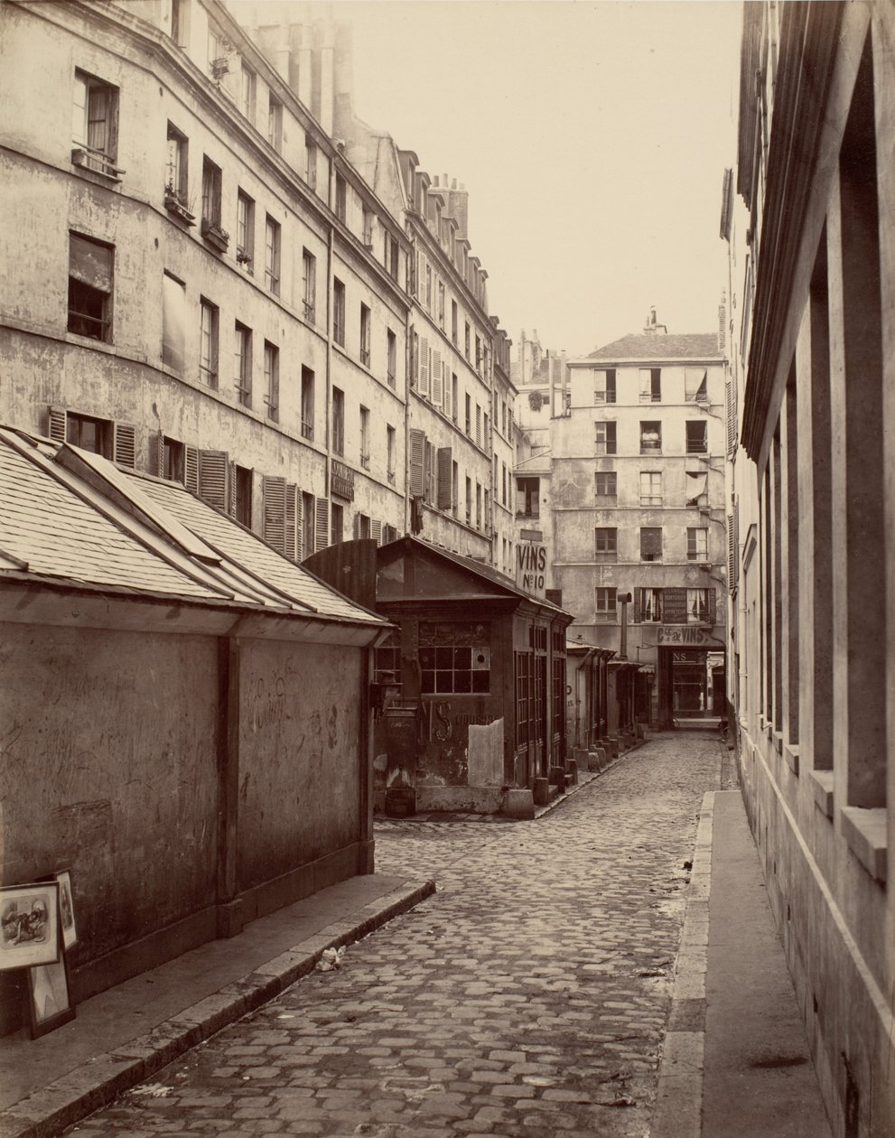 مرور الأختين في شارع لافاييت ، ح. 1867. بواسطة تشارلز مارفيل