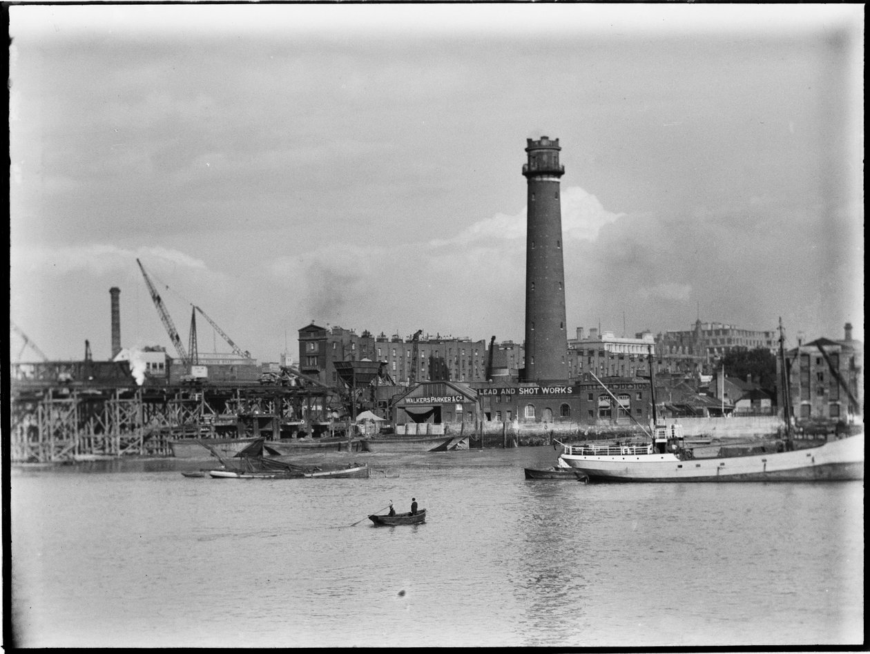 Shot Tower and Lead Works، Belvedere Road، Lambeth، Greater London Authority، 1936. بواسطة تشارلز وليام بريكيت