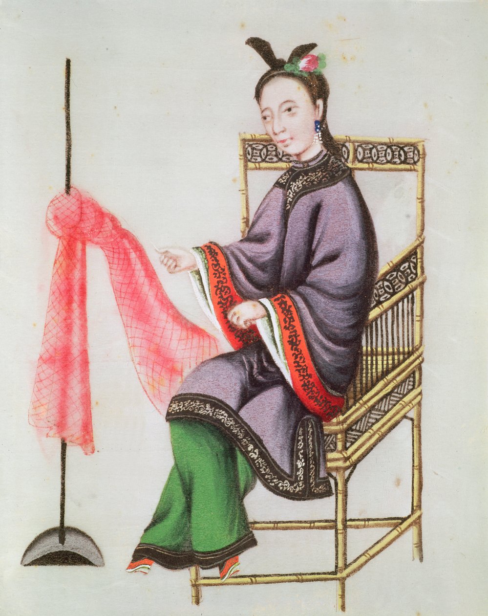 امرأة صينية تصنع شبكة صيد ، فترة تشيان لونغ (1736-96) (غواش على ورق) بواسطة المدرسة الصينية
