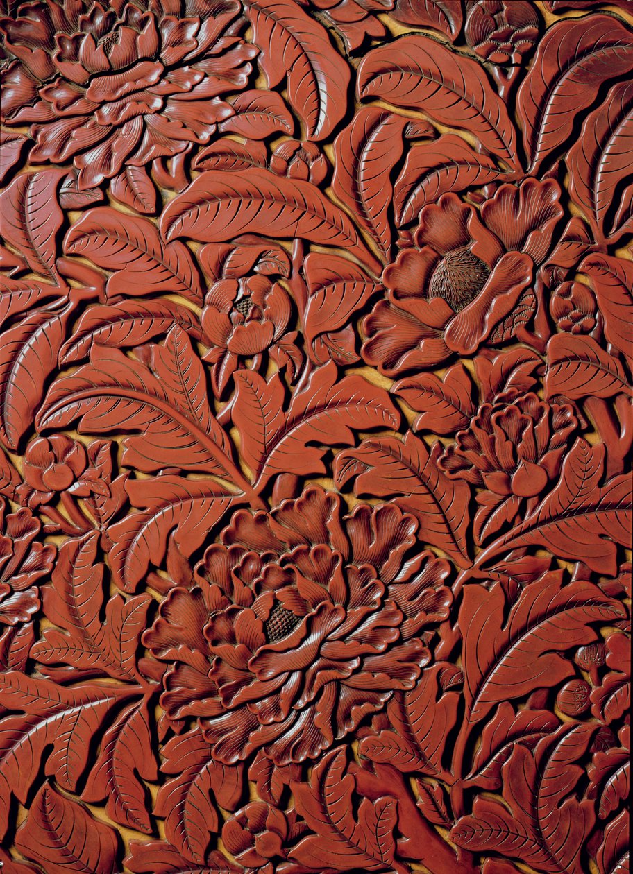 تفاصيل من طبق منحوت يحمل علامة Xuande (1426-36) في القاعدة ، صيني (طلاء أحمر على الخشب) بواسطة المدرسة الصينية