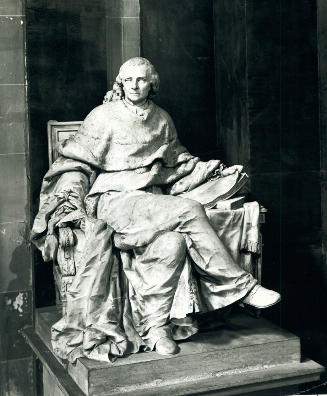 Charles de Secondat (1689-1755) Baron de Montesquieu، 1779 (رخام) بواسطة كلود ميشيل كلوديون