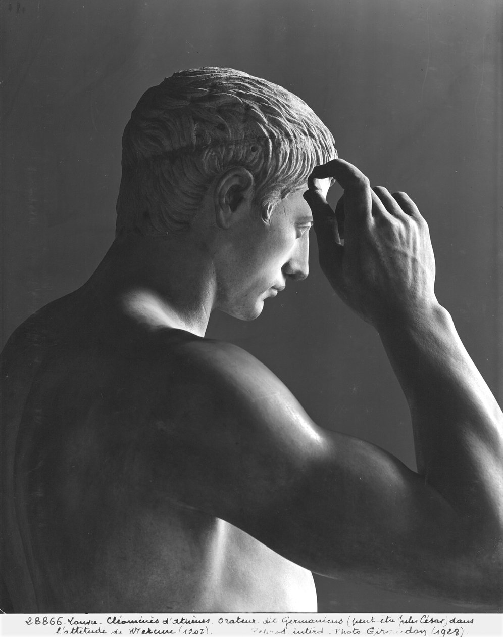 Marcellus as Mercury ، تم تحديده بشكل مختلف باسم Germanicus و Caesar و Octavian ، c.23 قبل الميلاد (رخام) (التفاصيل) بواسطة Cleomenes