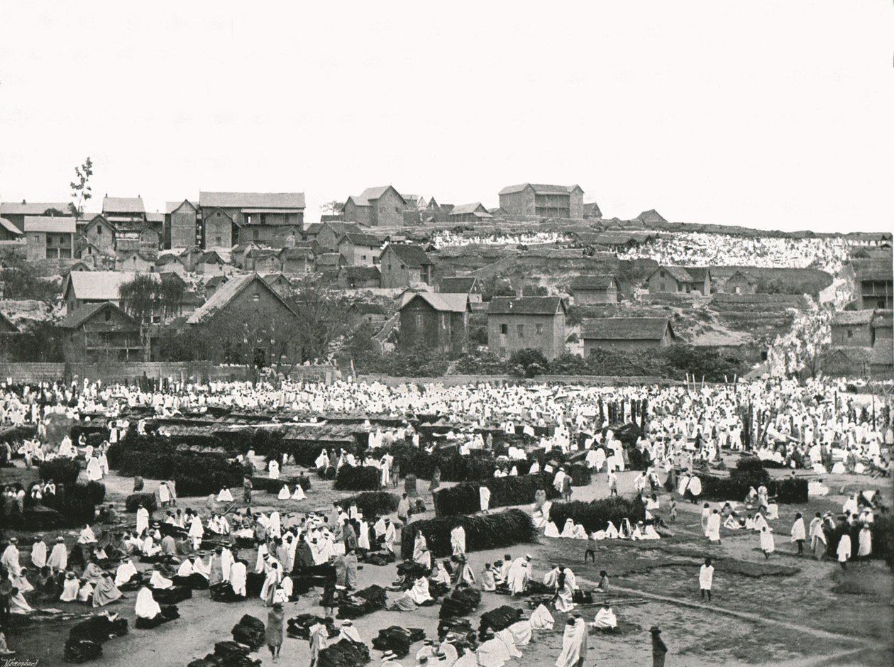 The Market Place ، أنتاناناريفو ، مدغشقر ، 1895. بواسطة العقيد ستيوارت