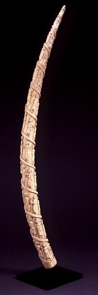 ناب الفيل المنحوت ، لوانغو ، الكونغو (انظر أيضًا 142547) بواسطة المدرسة الكونغولية