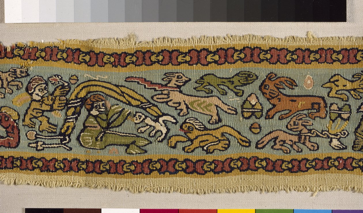 نسيج متعدد الألوان ، القرن الرابع إلى الثاني عشر (نسيج) (انظر أيضًا 114253) بواسطة القبطية