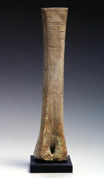 تمثال منحوت ، العصر البرونزي المبكر ، 2700-1900 قبل الميلاد (عظم) بواسطة القبرصي القبرصي