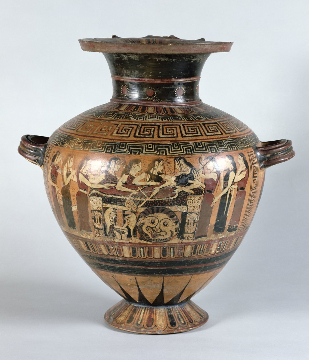 هيدريا ذات الشكل الأسود تصور Nereids الحداد أخيل ، c.560-550 قبل الميلاد (سيراميك) بواسطة رسام دامون