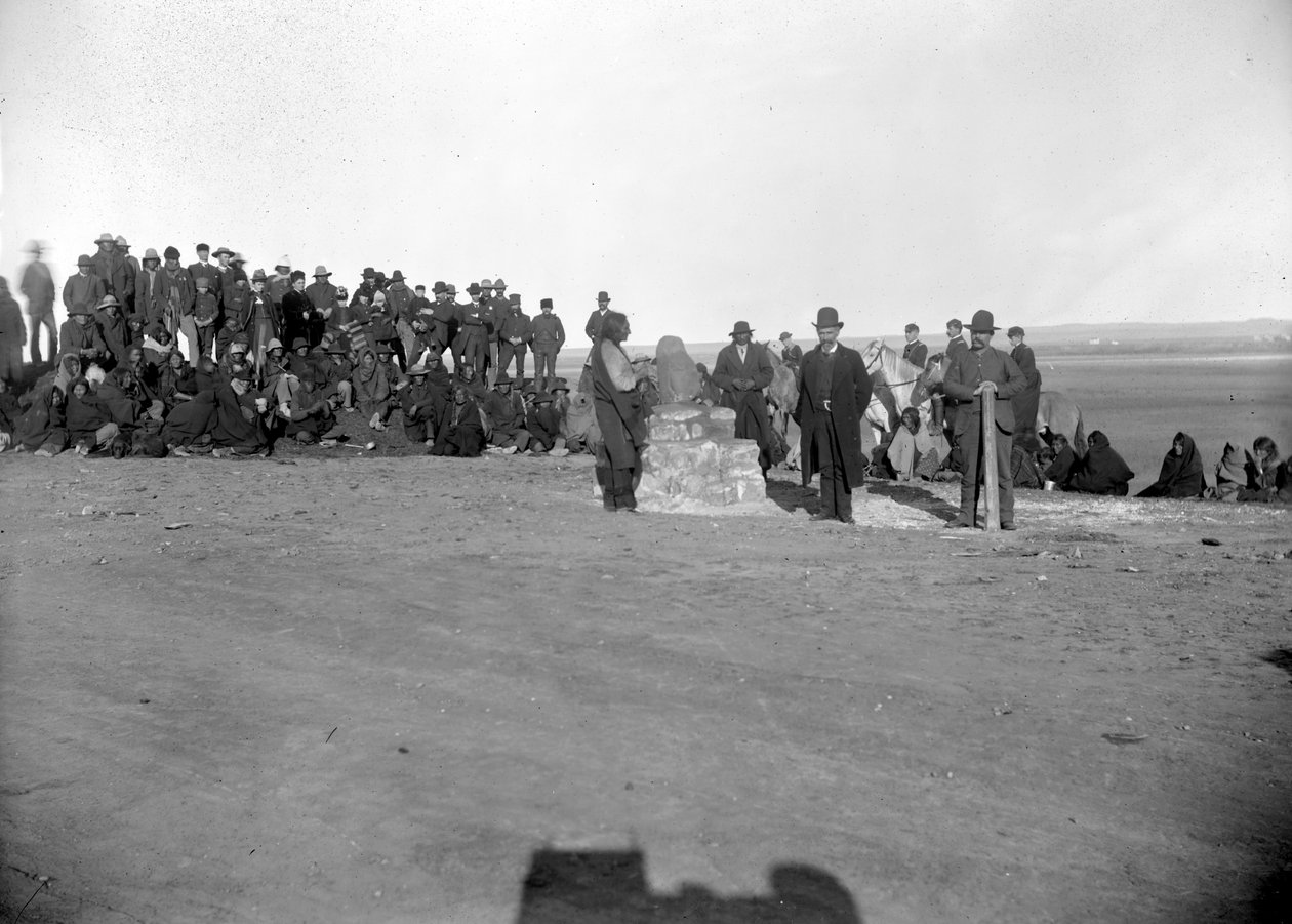 تكريس الصخرة الدائمة ، الرائد ماكلولين وسيتينج بول في المقدمة ، 1880 بواسطة ديفيد فرانسيس باري