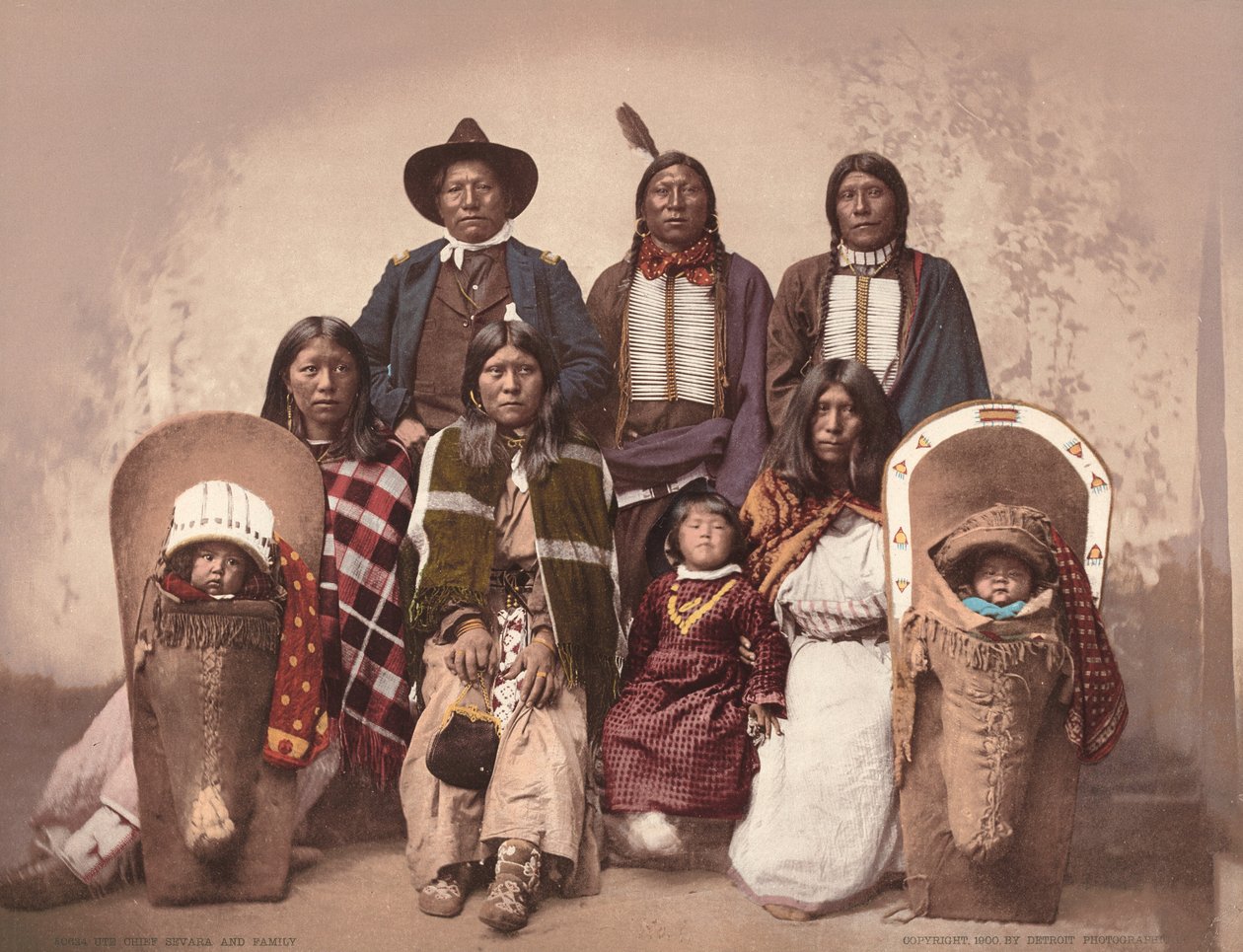 رئيس Ute Severo والأسرة ، c. 1885 ، تم نشره عام 1900. المؤلفون: شركة ديترويت الفوتوغرافية ، تشارلز أ. ناست. بواسطة شركة ديترويت الفوتوغرافية ، تشارلز أ.ناست