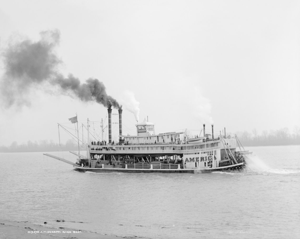 نهر القارب ، نهر المسيسيبي ، الولايات المتحدة الأمريكية ، حوالي 1906 (b / w photo) بواسطة شركة ديترويت للنشر
