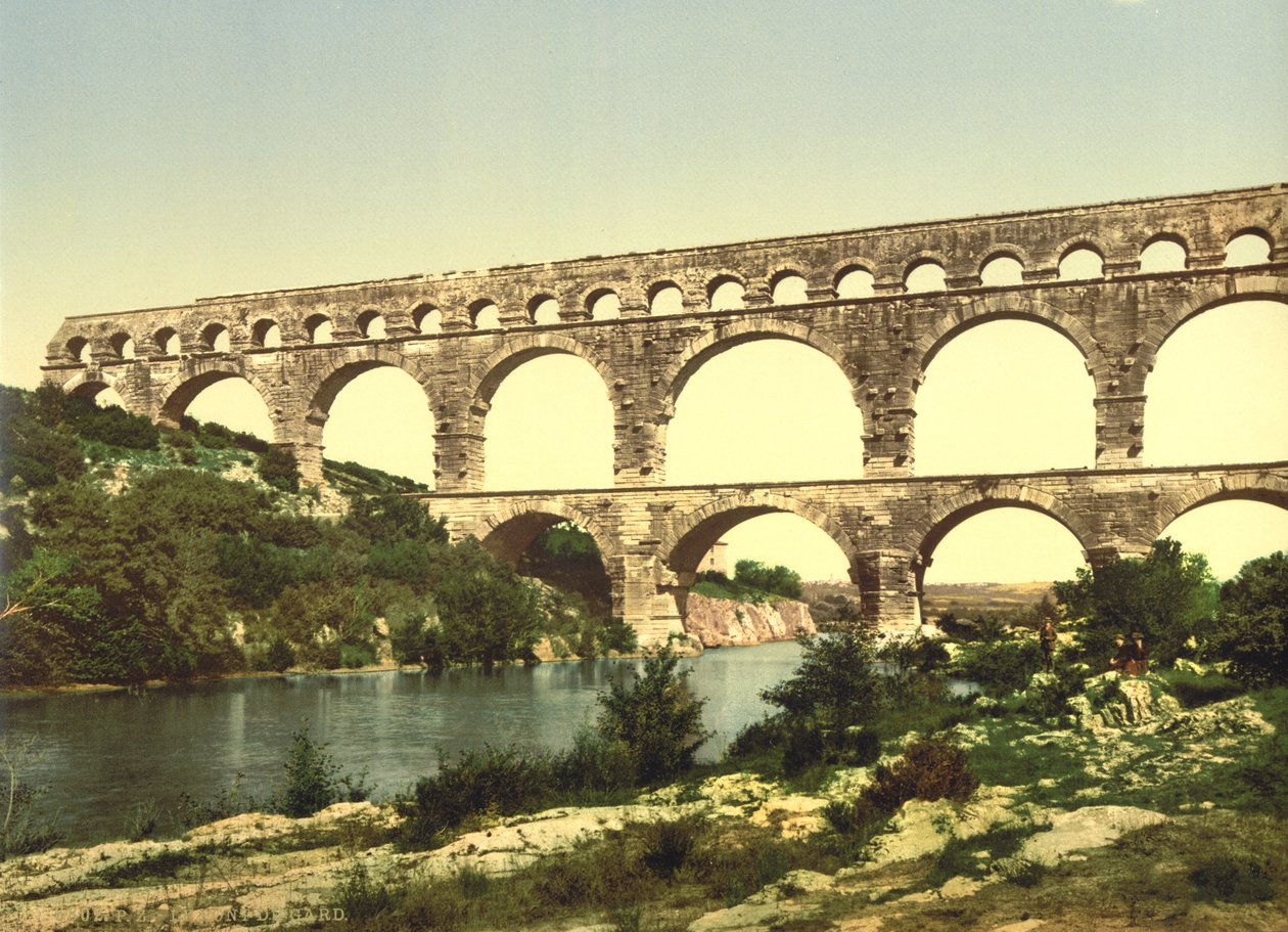 الجسر الروماني فوق الجارد ، بناه أغريبا ، نيم ، فرنسا ، c.1900 بواسطة شركة ديترويت للنشر