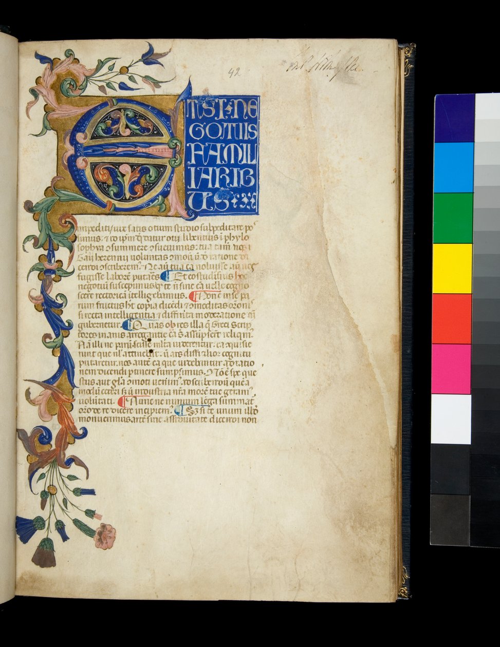 Ms 373. Pseudo-Cicero ، بلاغية الألفية ، وأعمال أخرى ، ص. مبدئي مزخرف [E] وحد جزئي مزخرف بأوراق الأقنثة والزخرفة الزهرية ، السطر الأول من النص باللون الأبيض تيجان العرض على أرضية زرقاء ، حوالي 1337 (رق) بواسطة Don Silvestro dei Gherarducci