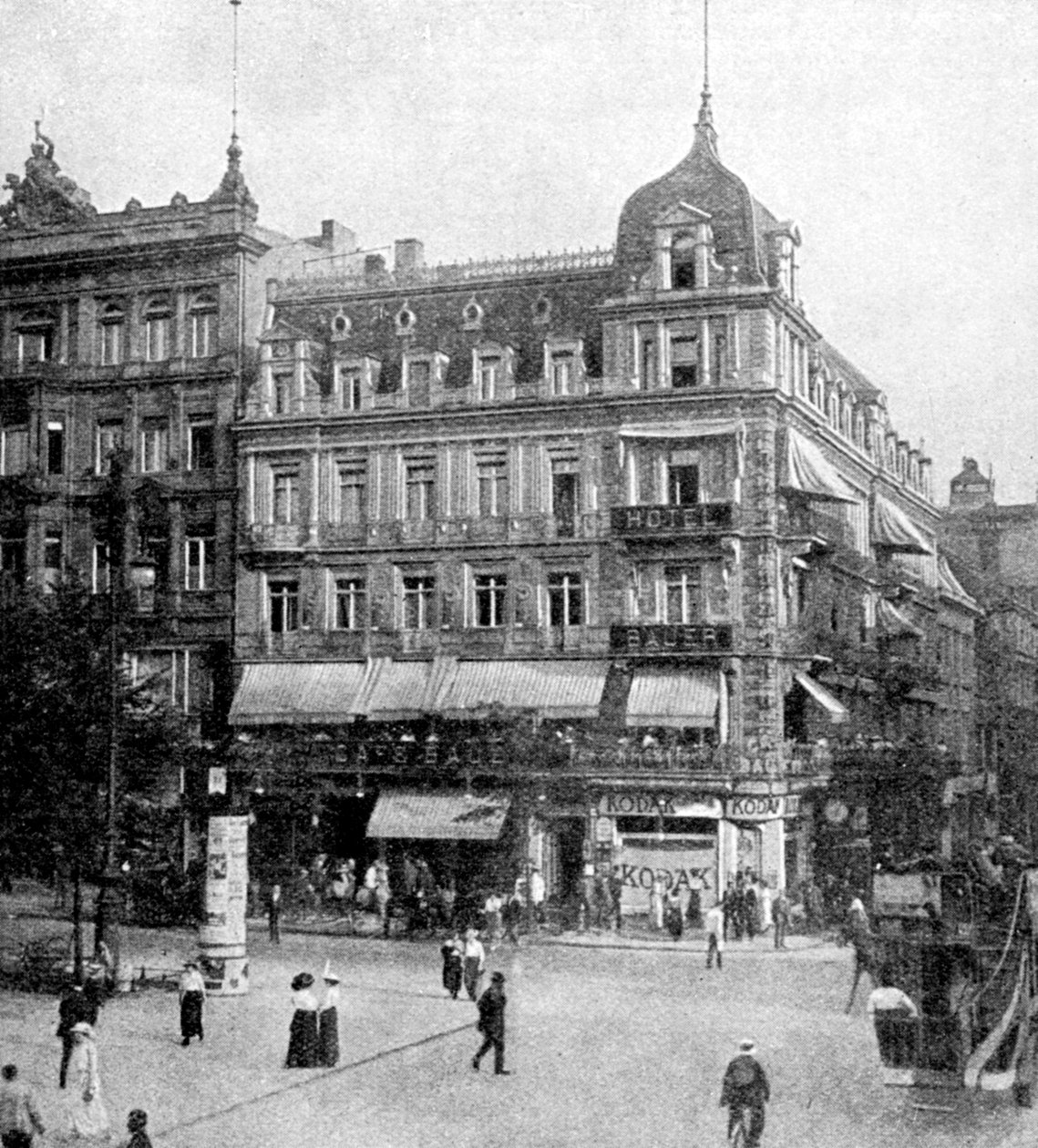 برلين ، ألمانيا ، 1922. بواسطة دونالد ماكليش