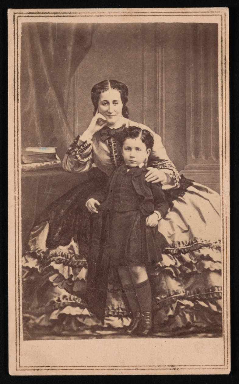 صورة لأوجيني دي مونتيجو 1826-1920 وابنه ، حوالي 1860. بواسطة E. و HT أنتوني