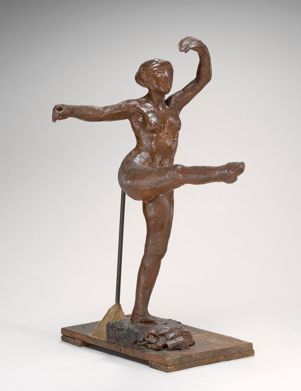 جبهة المركز الرابع ، على الساق اليسرى ، c.1885-1890 (شمع بني أصفر و plastiline) بواسطة إدغار ديغا
