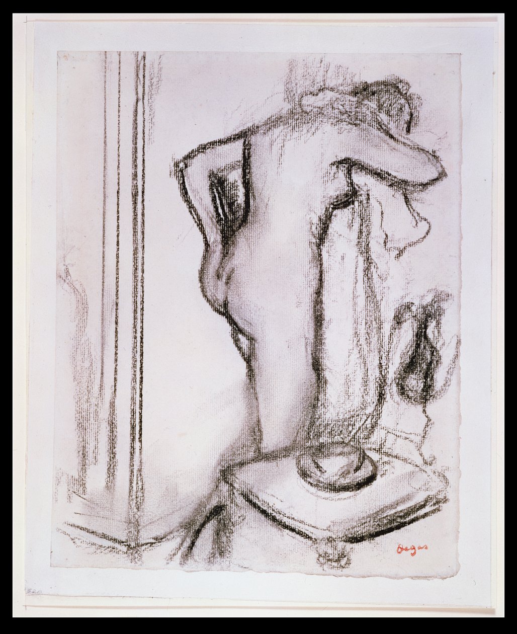 PD.33-1978 امرأة في مرحاضها ، c.1890 (فحم على ورق) بواسطة إدغار ديغا